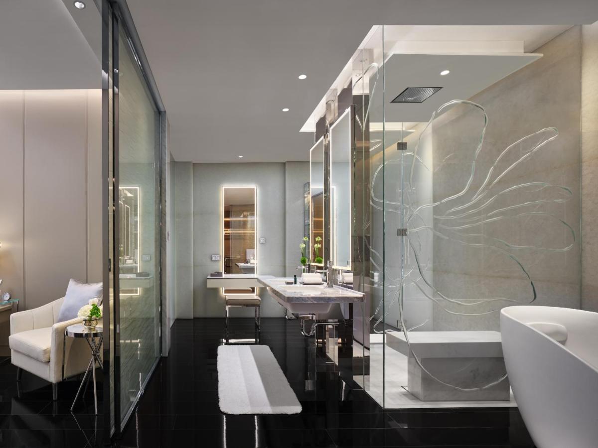 J Hotel, Shanghai Tower - Above All Else, Overlooking The Bund Exteriér fotografie