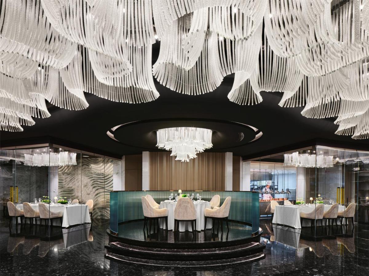 J Hotel, Shanghai Tower - Above All Else, Overlooking The Bund Exteriér fotografie